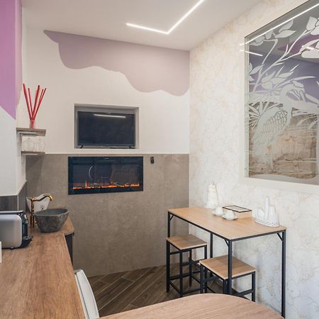 Luxuite Spa Con Piscina E Jacuzzi アルベロベッロ エクステリア 写真